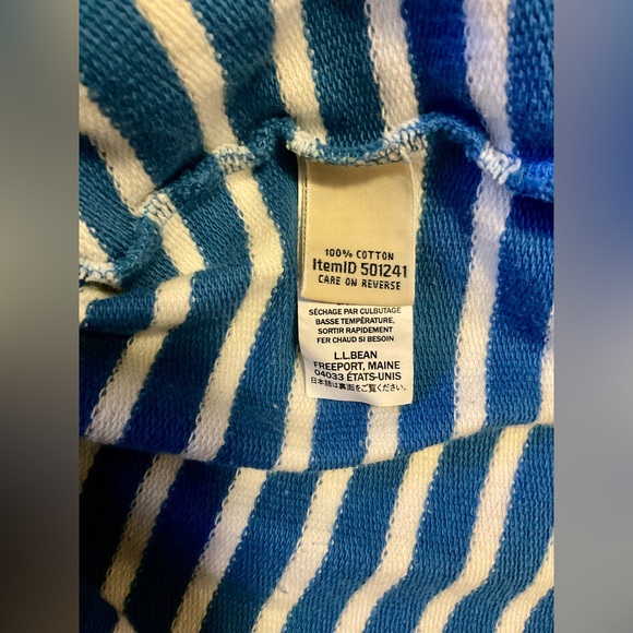 L.L. Bean blue and multi color Sweatshirt - Picture 8 of 8